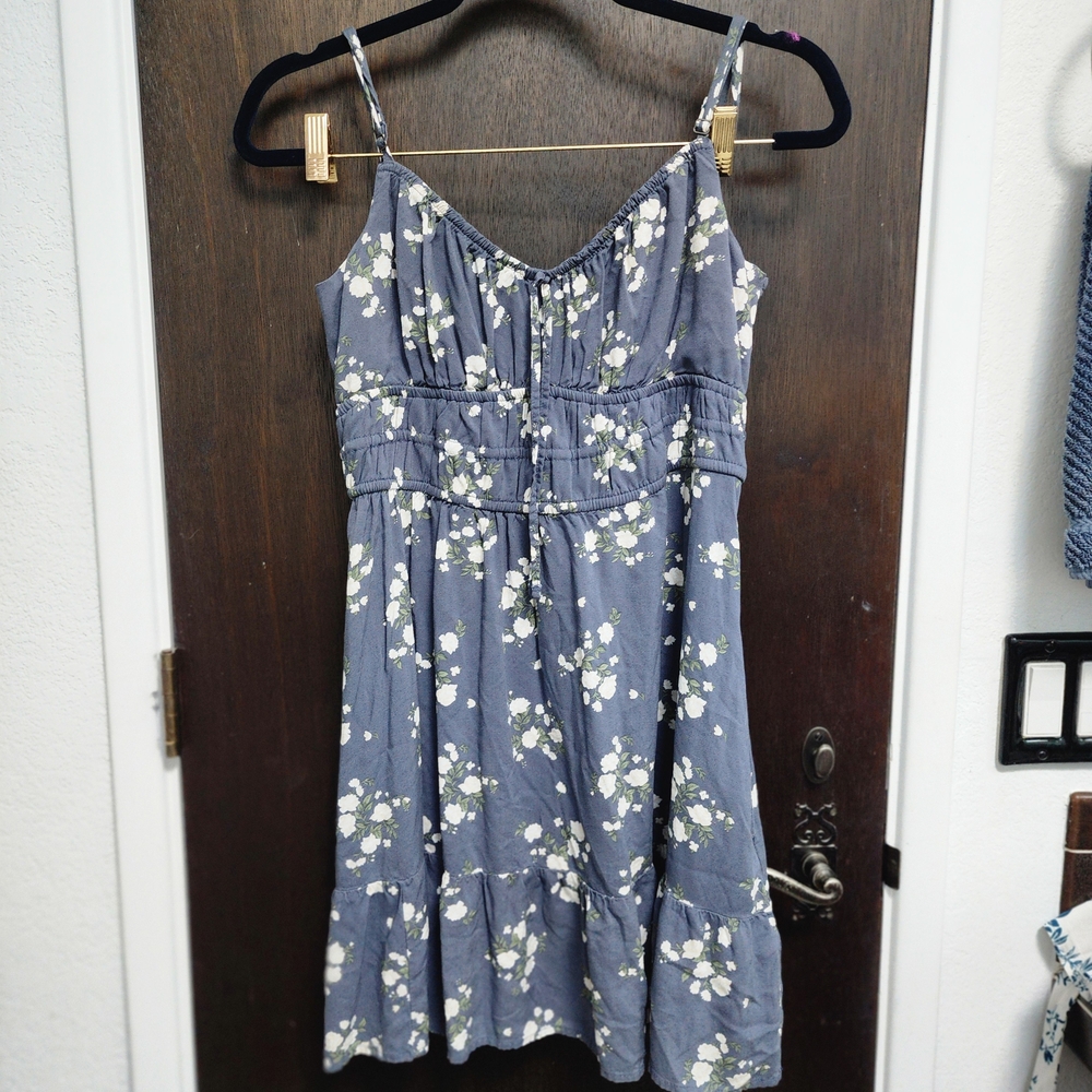 Hollister Babydoll Ditsy Floral Dress L - Picture 2 of 7